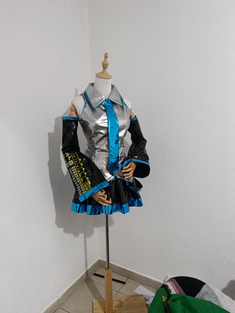 INSTOCK Hatsune Miku Cosplay